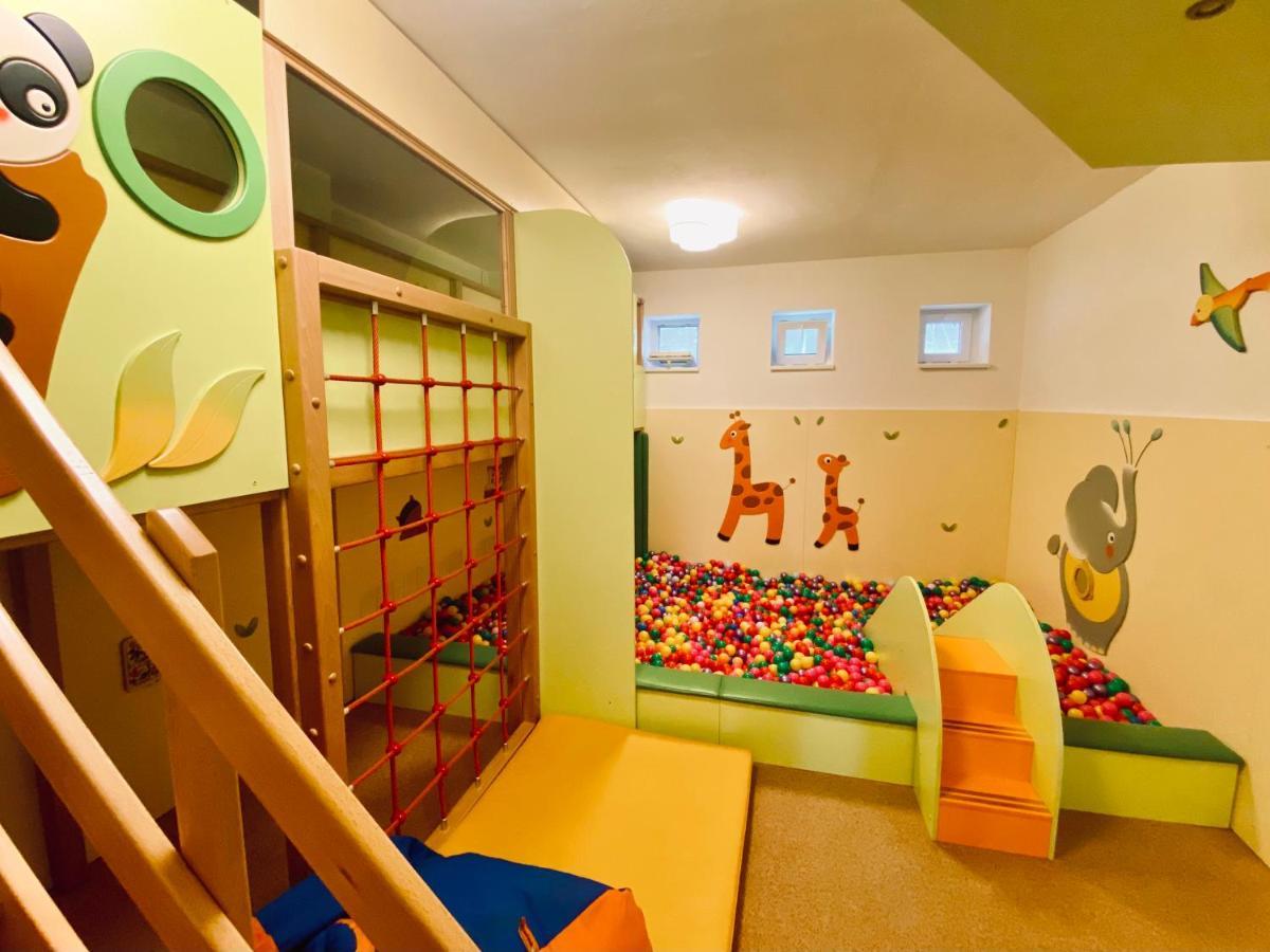 Hotel Peklo Pro Rodiny S Detmi Josefŭv Dŭl Dış mekan fotoğraf